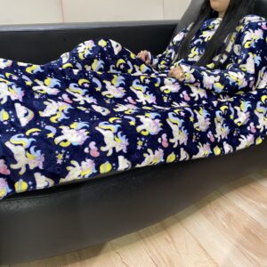 Cobija Pequeña con Mangas Print Unicornio Fondo Oscuro