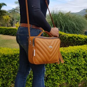 Bolso de Mano Mediano Cuadrado Camel